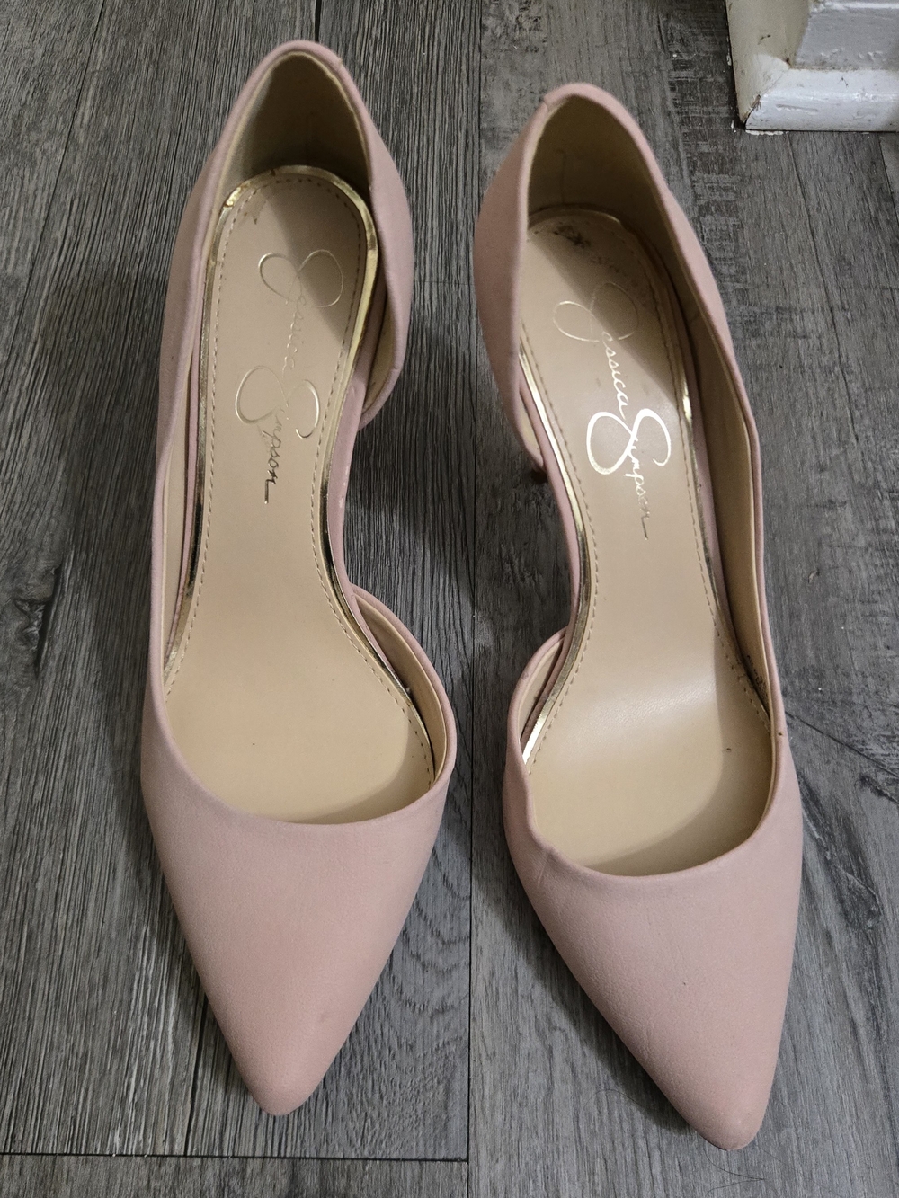 Jessica Simpson Pink Pointed-Toe D'Orsay Pumps - Picture 2 of 6